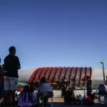 Às véspera de recesso do Bioparque Pantanal, visitantes amanhecem em fila por senha.