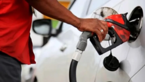 Litro da gasolina deve ficar R$ 0,72 mais caro em Campo Grande, aponta sindicato.