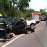 Adolescente morre preso às ferragens e quatro pessoas ficam feridas após colisão na BR-262.