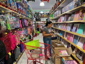 Volta às aulas tem busca por promoções e compras picadas em Campo Grande.