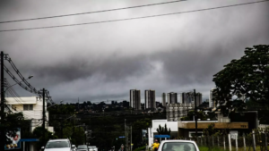 Acumulado de chuva em MS intensifica alerta de ‘grande perigo’ para alagamentos.