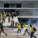 Políticos de MS se pronunciam sobre invasão de bolsonaristas radicais ao Congresso, Planalto e STF.