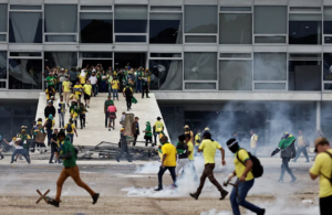 Políticos de MS se pronunciam sobre invasão de bolsonaristas radicais ao Congresso, Planalto e STF.