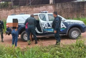 Mulher é resgatada em matagal após ficar um dia desaparecida.