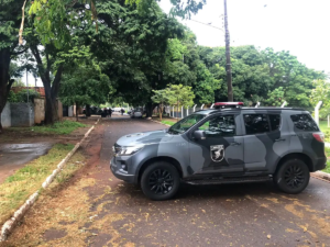 Perseguição termina em suspeito morto por policiais em Campo Grande.