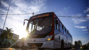 Ônibus voltam a circular em Campo Grande às vésperas de negociação sobre tarifa.