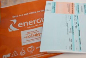 Diante de aumento iminente na energia elétrica, saiba seus direitos caso as contas atrasem.