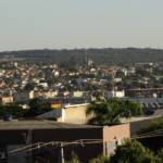 Quarta-feira será de sol, mas tempo promete mudar amanhã.