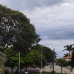 Alerta de temporal, com granizo e ventos de até 70 km/h em MS.