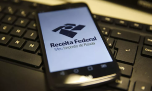 Imposto de Renda 2023: Receita Federal antecipa liberação do programa de declaração para quinta-feira.