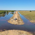 TCE fiscaliza irregularidade em obra de estrada que corta área alagada no Pantanal de MS.