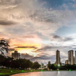 Depois de fim de semana de chuva, calorão deve persistir nos próximos dias em MS.