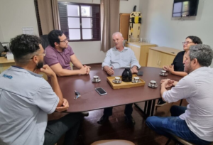 Geraldo Resende comunica empenho de veículo do Samu para Dourados.