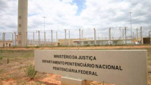 Procedimentos de segurança serão revisados na penitenciária federal de Campo Grande após fuga em Mossoró.