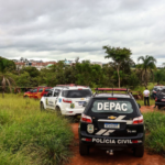 Jovem desaparece em lago na região do Alphaville durante banho com amigos de serviço.